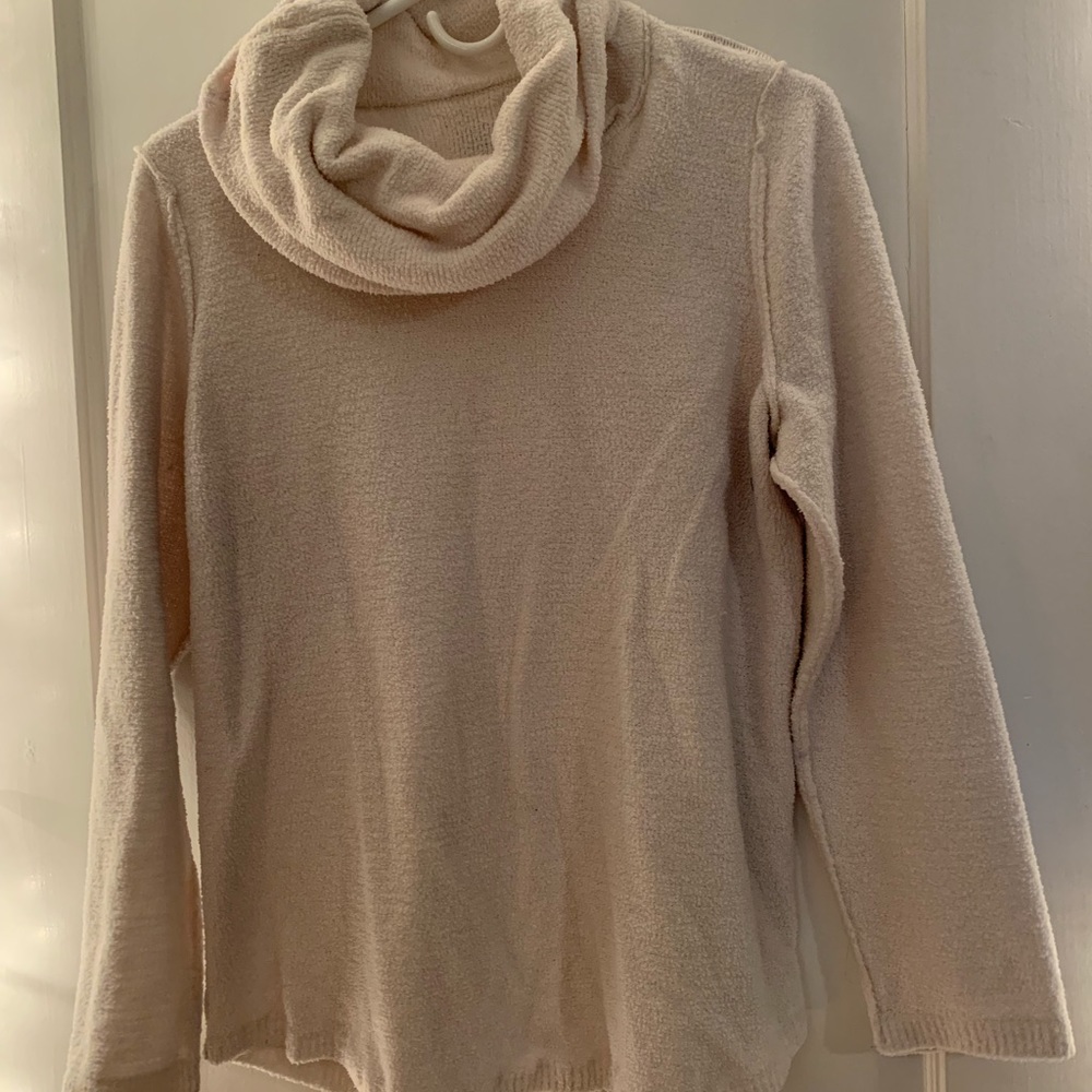 White turtleneck sweater